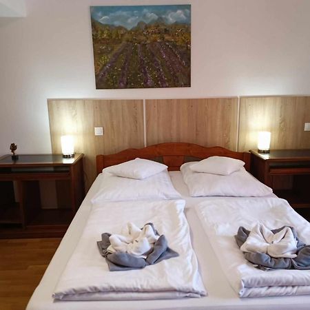 Margareta Apartman Es Ueduelohaz Bogacs Bagian luar foto
