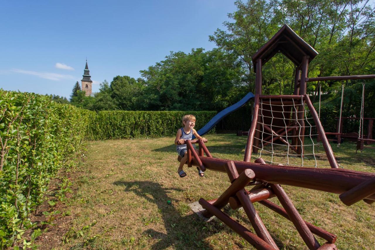 Margareta Apartman Es Ueduelohaz Bogacs Bagian luar foto