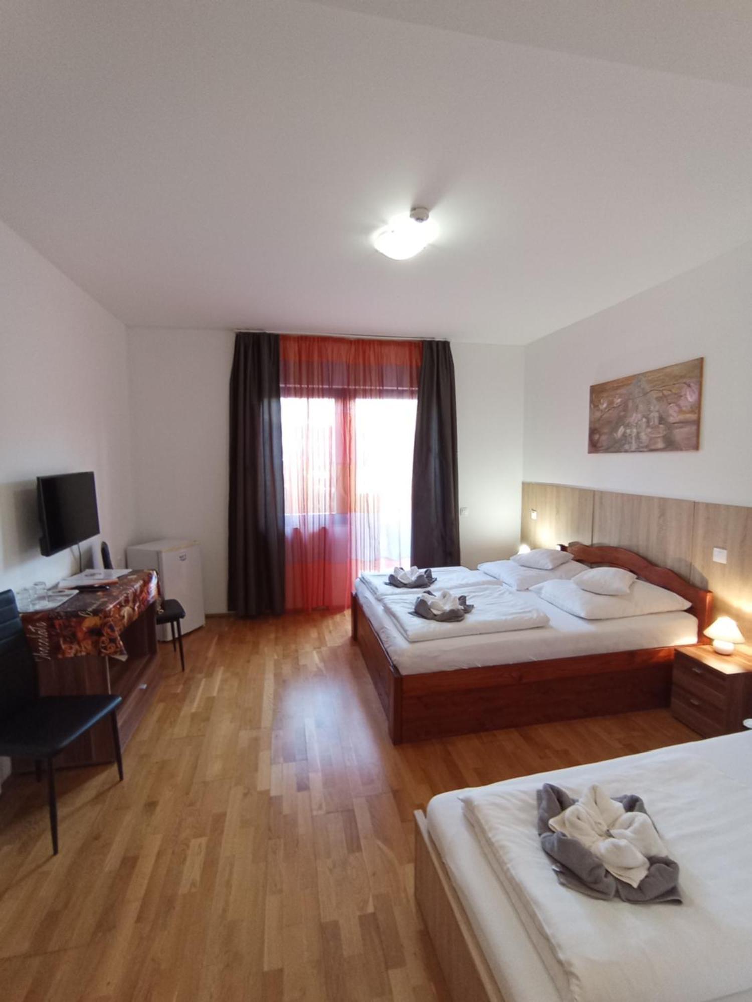 Margareta Apartman Es Ueduelohaz Bogacs Bagian luar foto