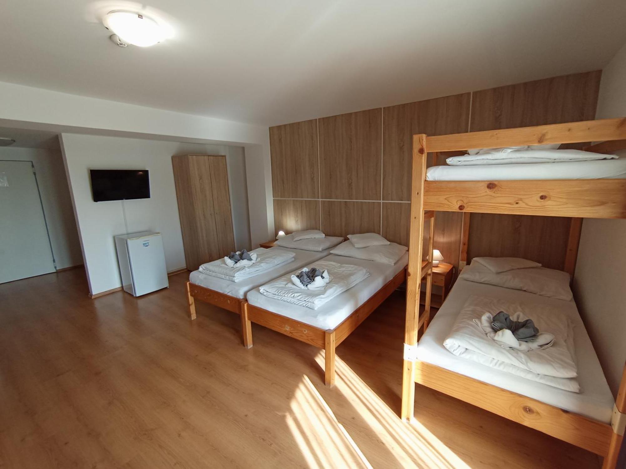 Margareta Apartman Es Ueduelohaz Bogacs Bagian luar foto